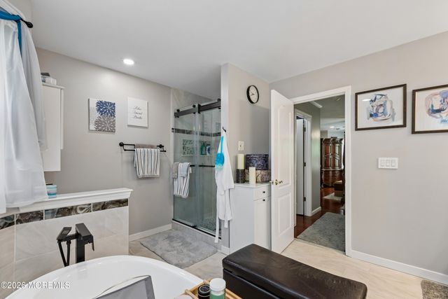 10 Dori Lane, Barnegat, NJ 08005