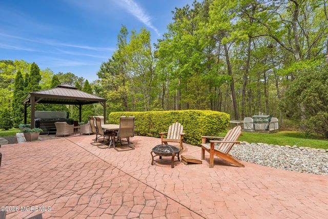 10 Dori Lane, Barnegat, NJ 08005