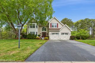 10 Dori Lane, Barnegat, NJ 08005