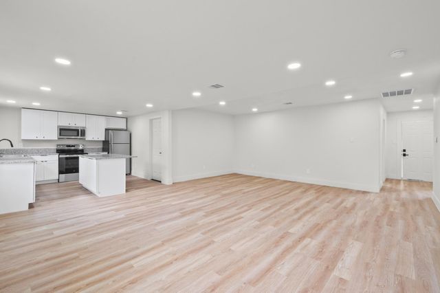 4607 Englewood Street, Houston, TX 77026