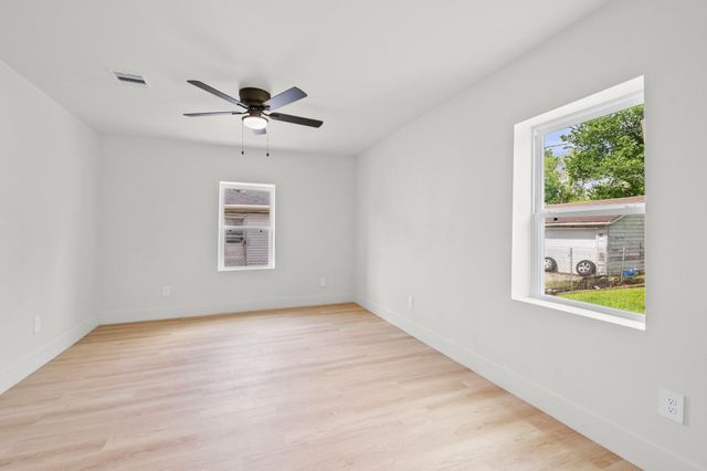 4607 Englewood Street, Houston, TX 77026