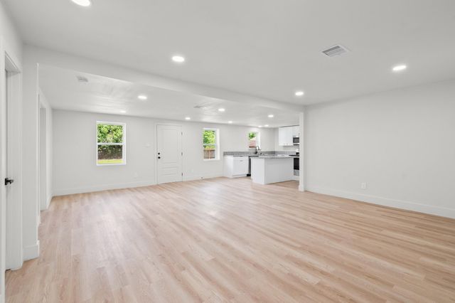 4607 Englewood Street, Houston, TX 77026