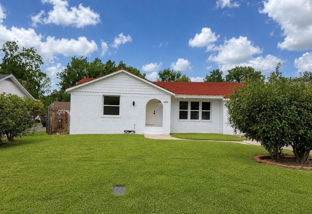 4607 Englewood Street, Houston, TX 77026