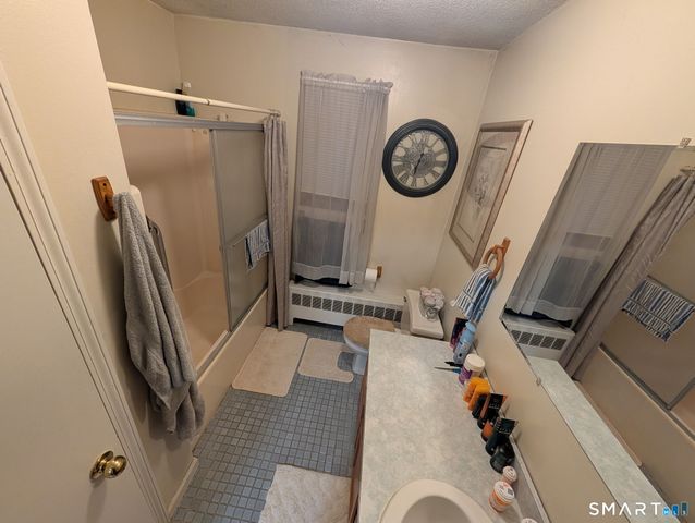 60 Catherine Street 60, Hartford, CT 06106