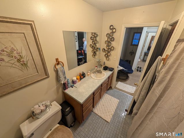 60 Catherine Street 60, Hartford, CT 06106