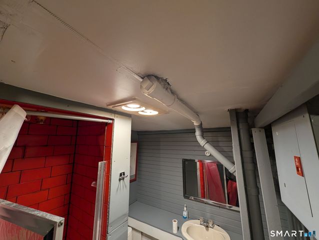 60 Catherine Street 60, Hartford, CT 06106