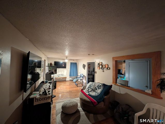 60 Catherine Street 60, Hartford, CT 06106