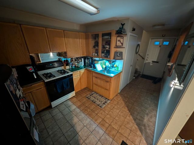 60 Catherine Street 60, Hartford, CT 06106