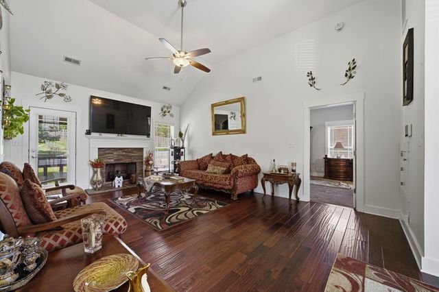 3523 Rabbit Run Trl, Adams, TN 37010