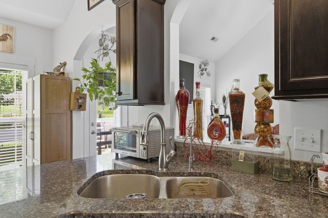 3523 Rabbit Run Trl, Adams, TN 37010