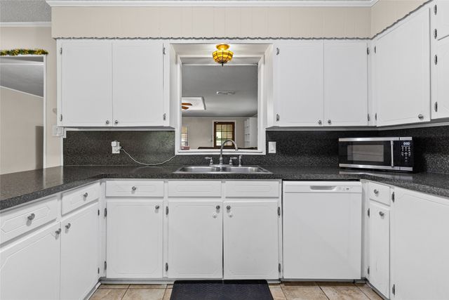 4177 County Road 3321, Greenville, TX 75402