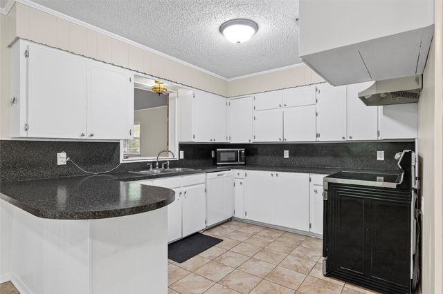 4177 County Road 3321, Greenville, TX 75402