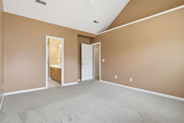 2752 Aston Woods Ln, Thompsons Station, TN 37179