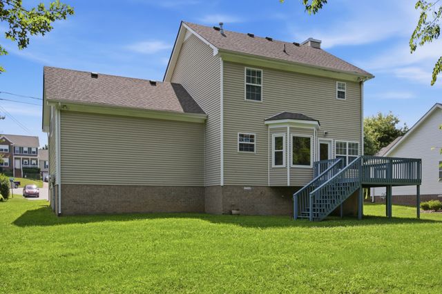 2752 Aston Woods Ln, Thompsons Station, TN 37179