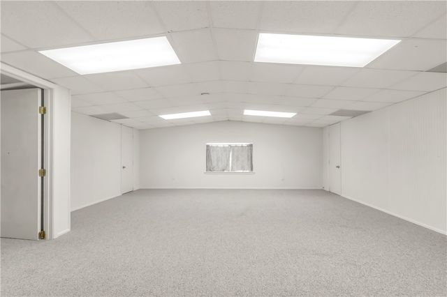 1004 22 Hills Rd, Gause, TX 77857