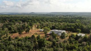 1004 22 Hills Rd, Gause, TX 77857