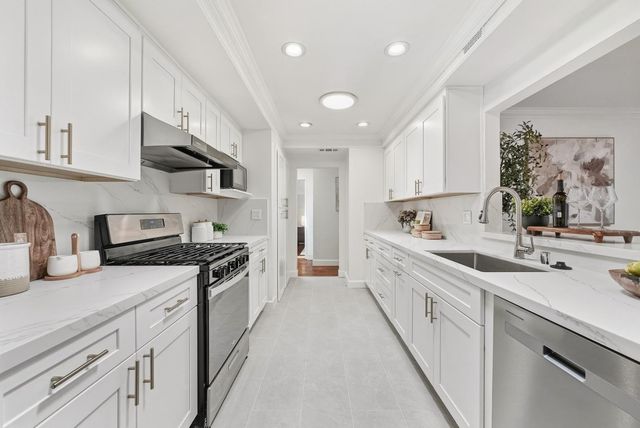 212 Saint Henry Drive, Fremont, CA 94539