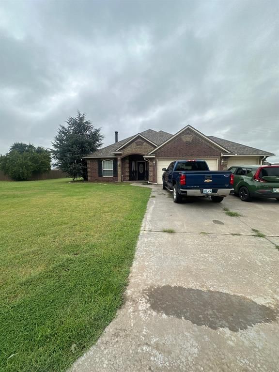 291 Hillside Drive, Harrah, OK 73045