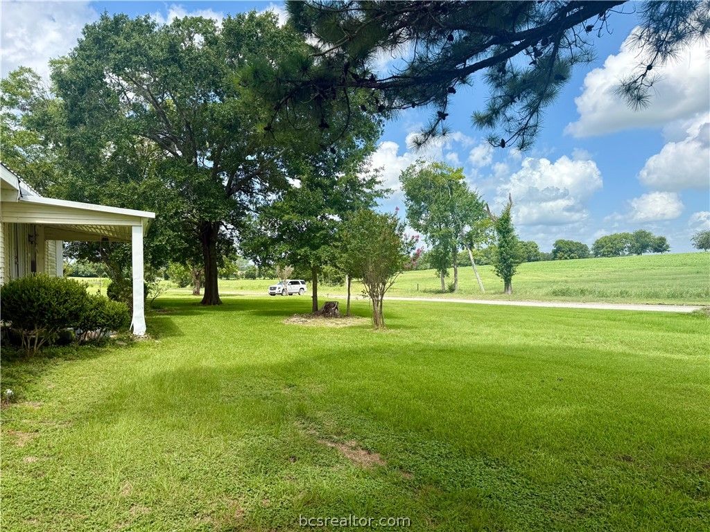 2433 County Road 409, Navasota, TX 77868 — photo 2