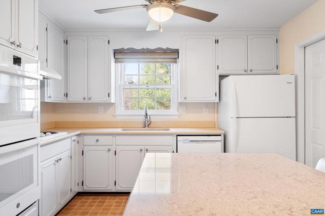 631 MONTEI DR, Earlysville, VA 22936