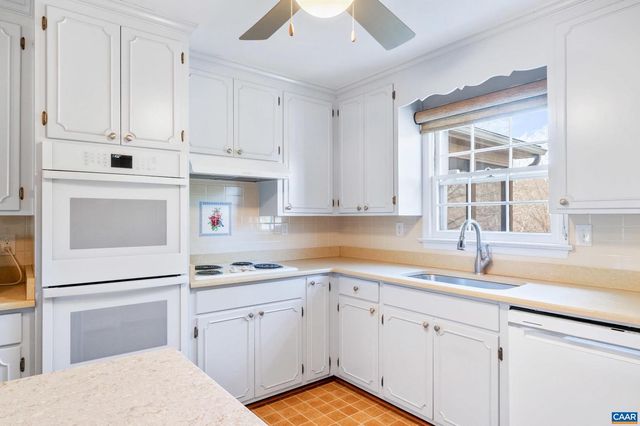 631 MONTEI DR, Earlysville, VA 22936