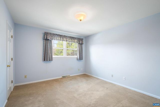 631 MONTEI DR, Earlysville, VA 22936