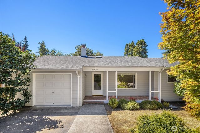 20820 Hillcrest Place, Edmonds, WA 98026