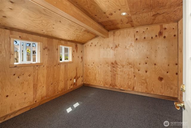 20820 Hillcrest Place, Edmonds, WA 98026