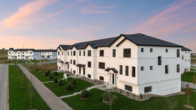 10387 Birchwood Circle, Victoria, MN 55318