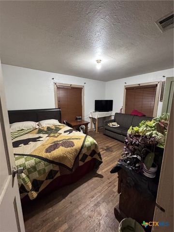 795 E Mather Street, New Braunfels, TX 78130