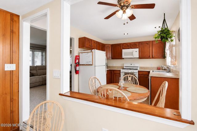 65 Longman Street, Toms River, NJ 08753