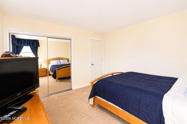 65 Longman Street, Toms River, NJ 08753