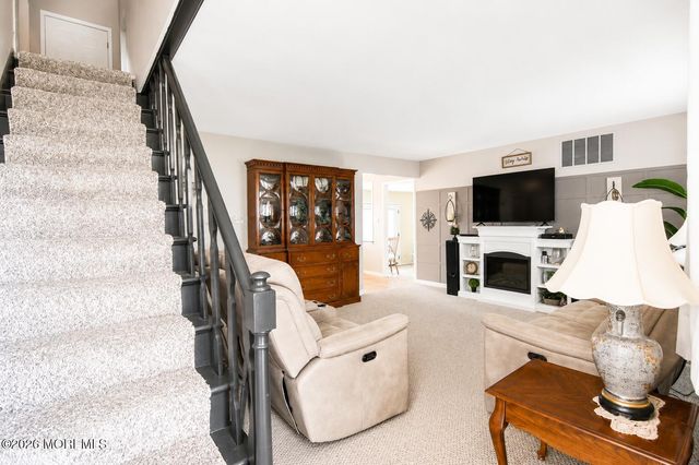 65 Longman Street, Toms River, NJ 08753