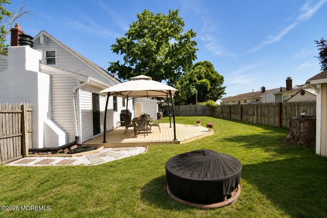 65 Longman Street, Toms River, NJ 08753