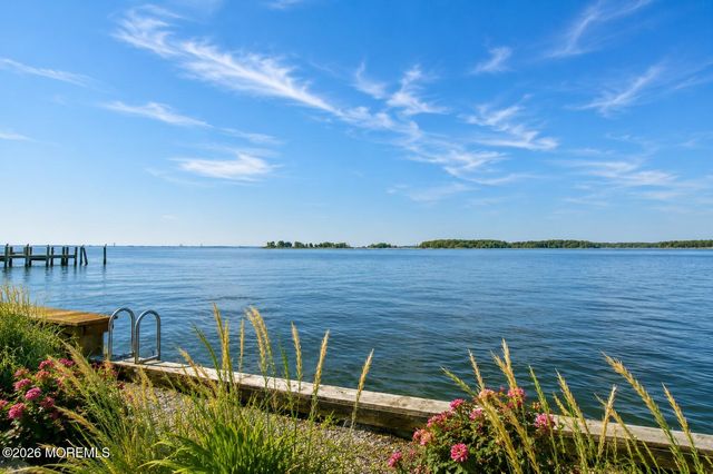 65 Longman Street, Toms River, NJ 08753