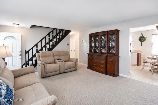 65 Longman Street, Toms River, NJ 08753