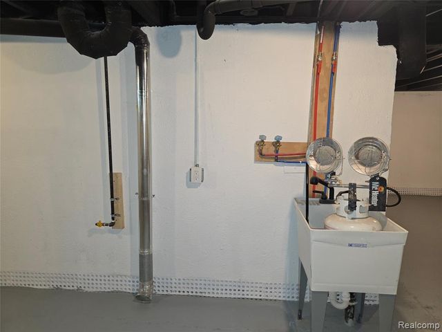 15795 Taft Street, Romulus, MI 48174