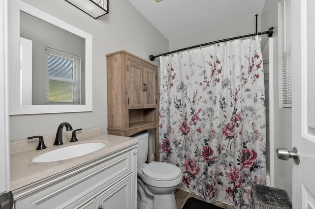 240 Brentwood Drive, Dry Ridge, KY 41035