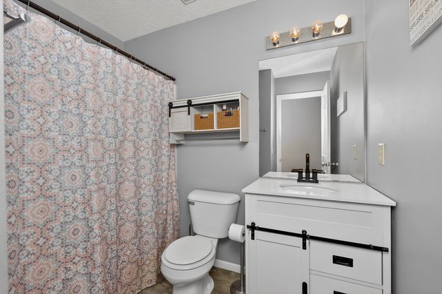 240 Brentwood Drive, Dry Ridge, KY 41035