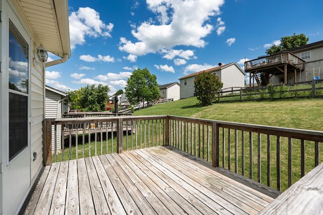 240 Brentwood Drive, Dry Ridge, KY 41035