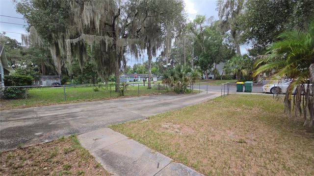 105 S COLORADO AVENUE, Deland, FL 32720