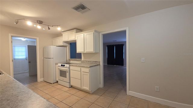 105 S COLORADO AVENUE, Deland, FL 32720