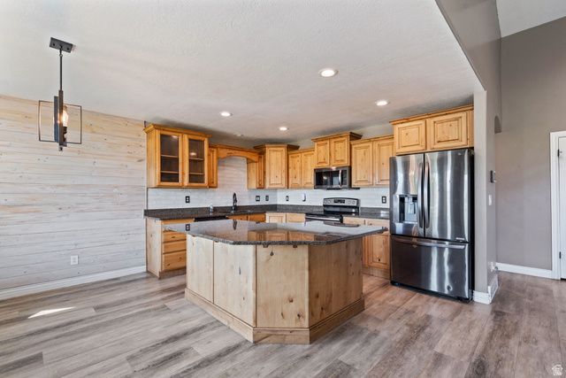 1555 N 4325 W, Plain City, UT 84404