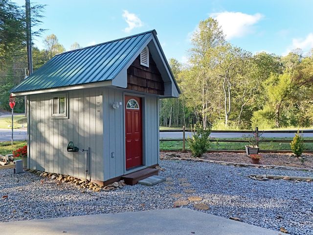 13 Choestoe Valley Circle, Blairsville, GA 30512