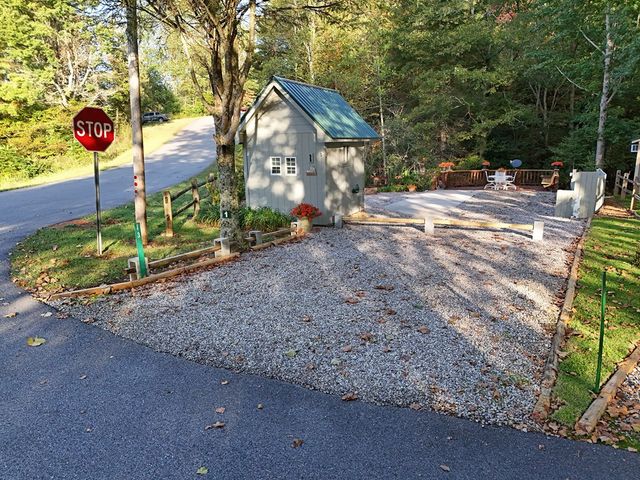 13 Choestoe Valley Circle, Blairsville, GA 30512