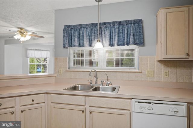 231 BENTLEY AVE, Winchester, VA 22602