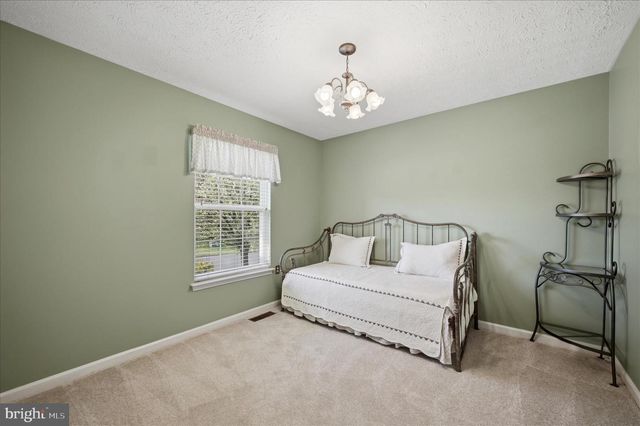231 BENTLEY AVE, Winchester, VA 22602