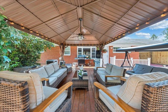1126 Vivian AVE, Roanoke, VA 24019