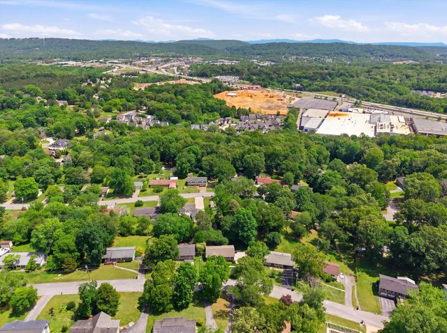 5412 Village Garden Drive, Ooltewah, TN 37363