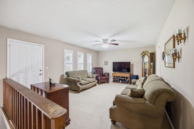 5412 Village Garden Drive, Ooltewah, TN 37363